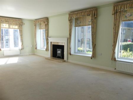 2 bedroom apartment to rent - Photo 3