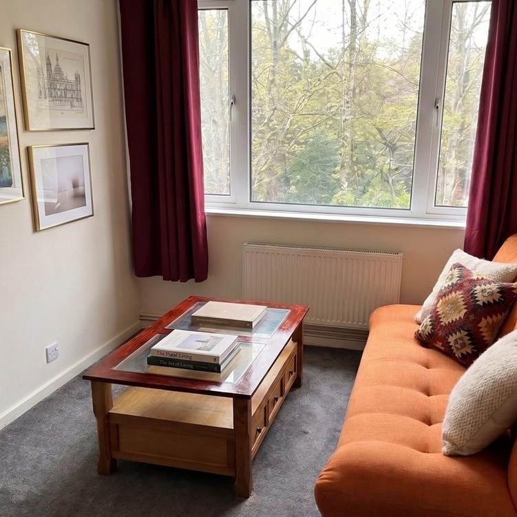 1 bedroom in a flat share to rent - Photo 1
