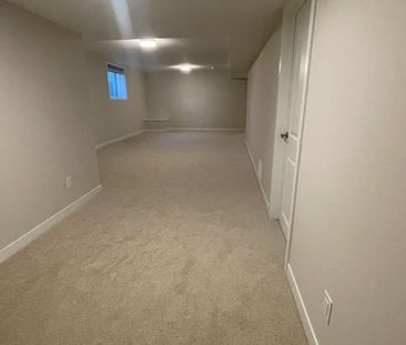 For Lease - 914 Lillian Freiman Private, Barrhaven, Ontario - Photo 3