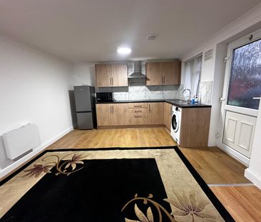 Raynton Drive, Hayes - Photo 4