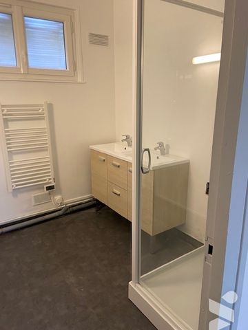 CENTRE VILLE GOURNAY EN BRAY, 4 passage MONTMORENCY, appartement refait - Photo 4