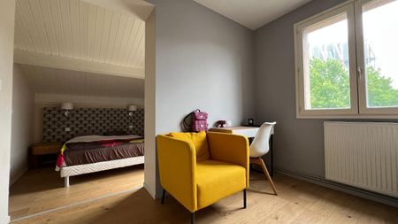 Location Maison 7 pièces 159m² CLERMONT FERRAND 63100 - Photo 4