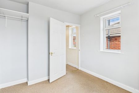 14 Newlands Drive, S12 - Photo 4