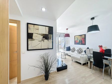 Apartamento de alquiler en Calle Pacífico, 18, Málaga, Spain, 1, Paseo Marítimo Oeste - Pacífico - Photo 3
