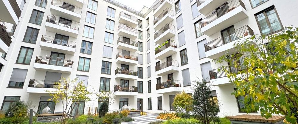 Moderne 2-Zimmer-Wohnung mit Concierge Service in Toplage Berlin-Friedrichshain - Photo 1