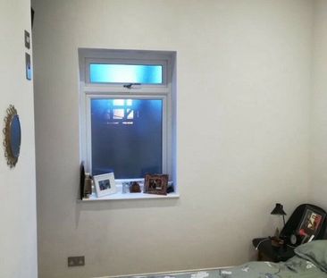 1 Bed Flat, Silk Mills Path, SE13 - Photo 1