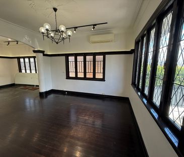 Stunning Character Qlder with City Views + the option of Home Offic... - Photo 4