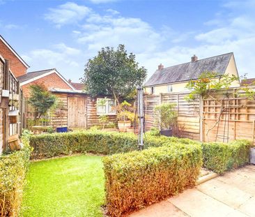 Acorn Gardens, Burghfield Common, Reading, Berkshire, RG7 - Photo 3
