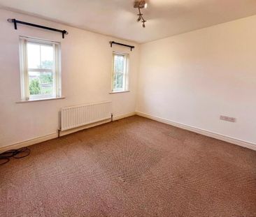 68 Mornington Avenue, Lisburn, BT28 2WQ - Photo 2