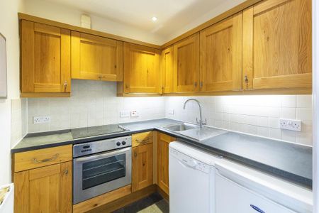 2 bedroom flat to rent - Photo 5