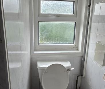 Studio to rent - Photo 6