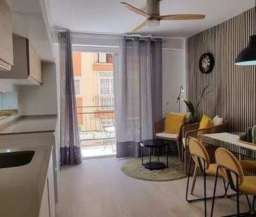 Calle Ramírez de Madrid, Málaga, Andalusia 29013 - Photo 4