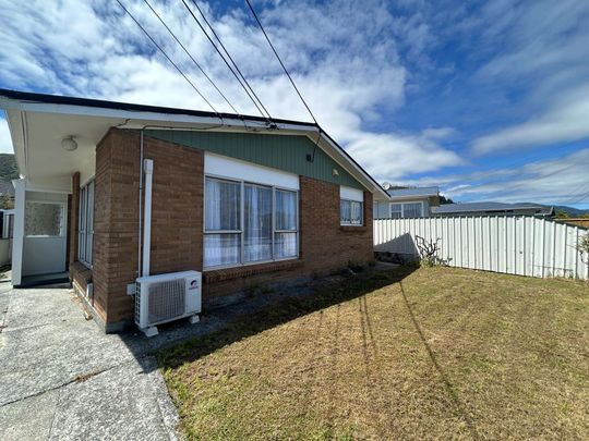 2 Bedroom, Wainuiomata - Photo 1