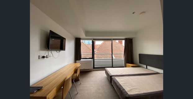 STUDIO ON ST KILDA BLVD - Photo 1