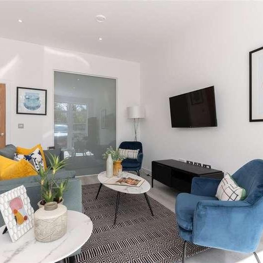 Parkview House, Oaklands Park, Wokingham, Berkshire, RG41 - Photo 1