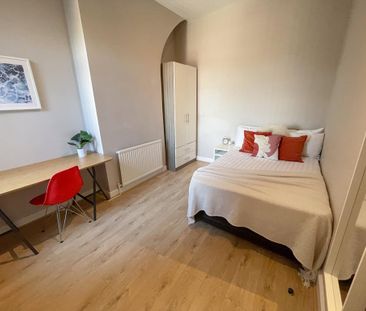 4 bedroom terraced house to rent - Photo 4