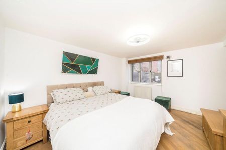 3 bedroom end of terrace house to rent - Photo 3