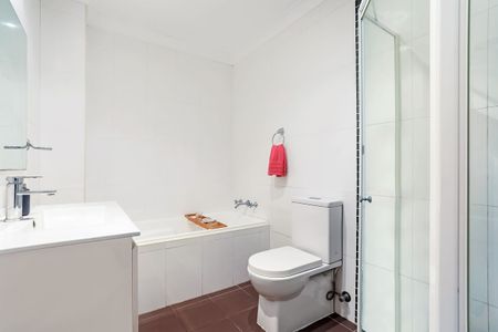 Stylish 2-Bedroom Apartment with Expansive Balcony - Photo 4