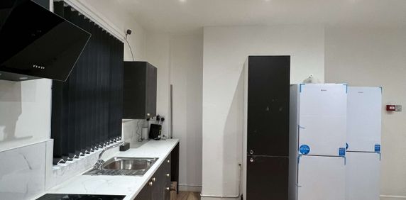 Shared house in L6, bills included 2A - Photo 2