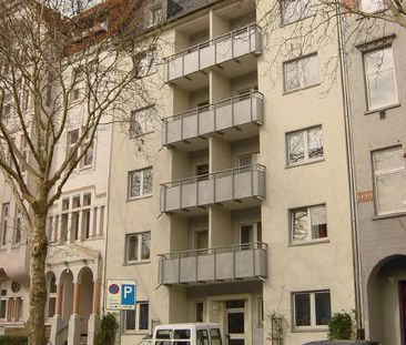 2 1/2 Zimmer Wohnung mit Balkon / Oberes Wehringhausen - Foto 1