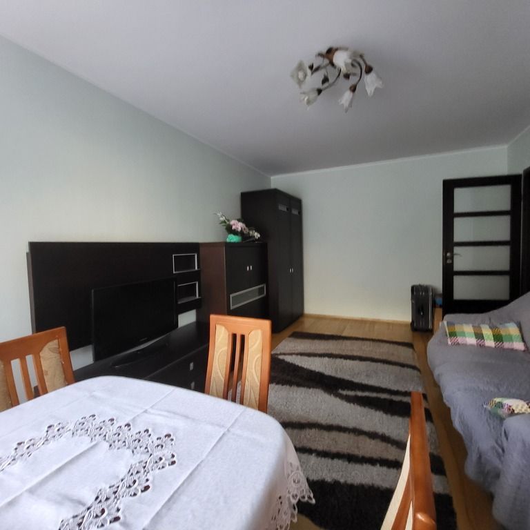 Zobacz ---> 2p.z oddzielną kuchnią - Zdjęcie 1