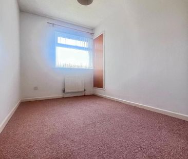 21 Linn Road, BT402BS, Larne - Photo 4