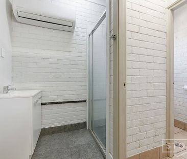 STUDIO LIVING - Photo 1