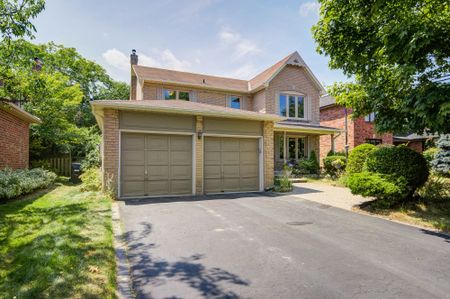 For Lease - 520 Blenheim Crescent, Oakville, Ontario - Photo 3