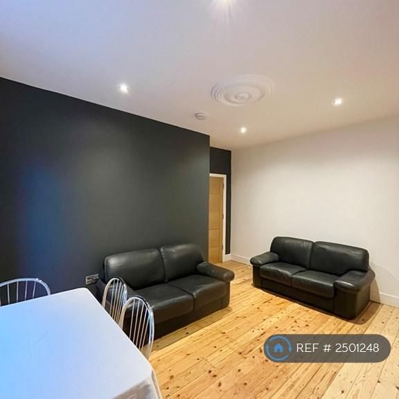 3 bedroom maisonette to rent - Photo 1