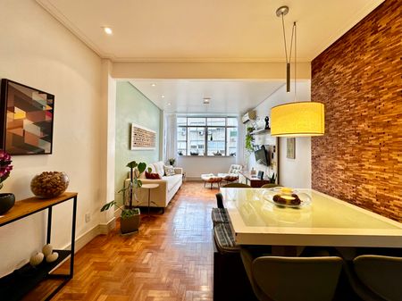Apartamento reformado com ambientes amplos em Copacabana - Photo 2