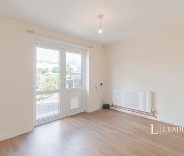 3 bedroom bungalow to rent Kilburn Avenue, Oadby, Leicester, Leices... - Photo 2