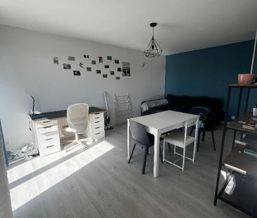 Location Appartement 2 pièces 48m² ANGERS 49000 - Photo 2