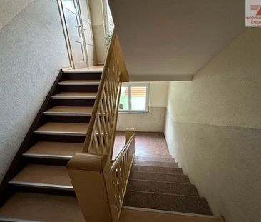 Helle 2-Raum-Wohnung mit Einbauküche und Stellplatz! - Foto 1