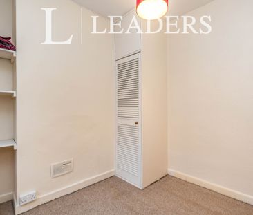 2 bedroom mid-terrace to rent Rockstone Lane, Southampton - Photo 4