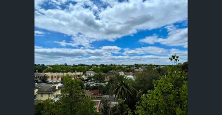 Modern Apartment Living in Armadale - Photo 2