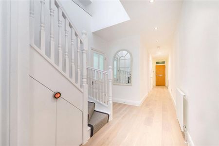 3 bedroom flat to rent - Photo 5