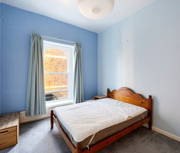 1 Bed Flat - Photo 3