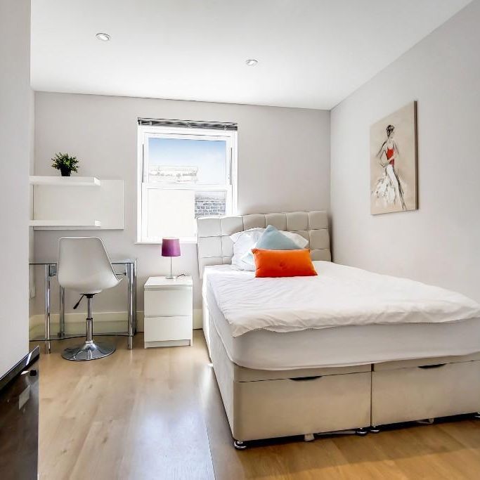 Studio to rent - Photo 1