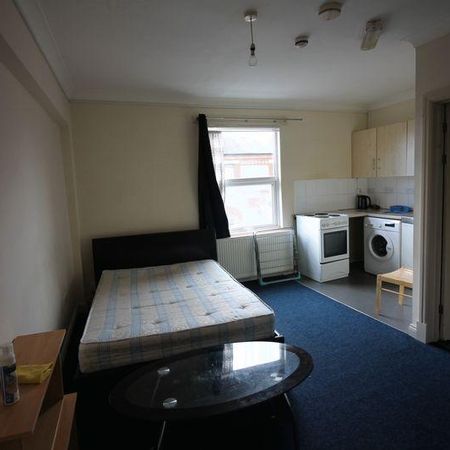 1 bedroom apartment to rent - Photo 4