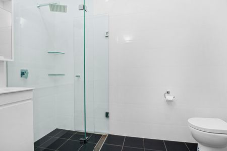 Beautifully Renovated In Great Location - Photo 5