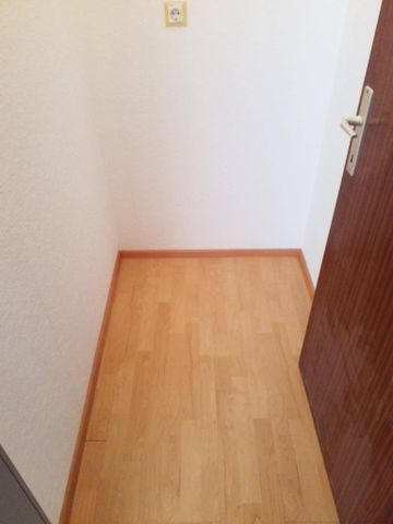 helle 4-Zimmer-Wohnung mit Balkon - Photo 2