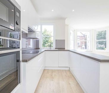 2 bedroom flat to rent - Photo 3