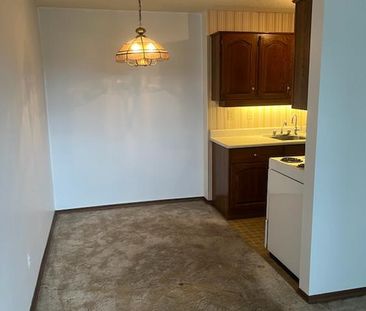 For Rent – 1 Bedroom - Photo 4