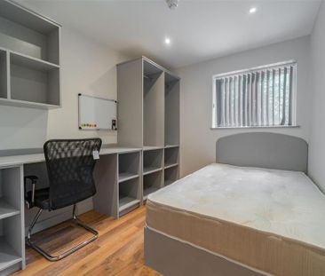 6 bedroom house to rent - Photo 3