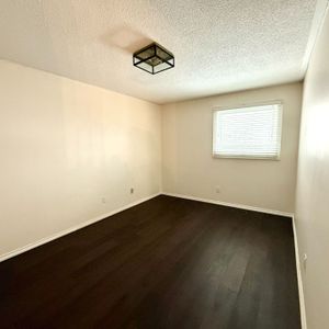 For Lease - 4497 Longmoor Road Unit# Room 3, Mississauga, Ontario - Photo 2
