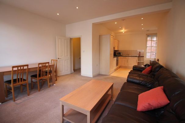 2 bedroom flat to rent - Photo 1