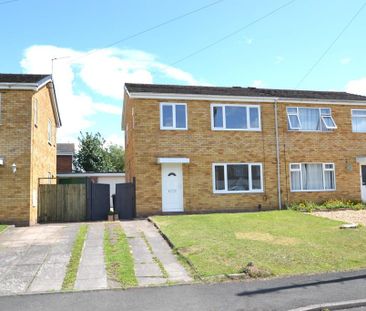 3 bedroom semi-detached house to rent - Photo 2