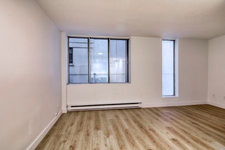 2285 Saint-Mathieu Street - Photo 2