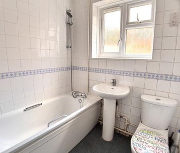 2 bedroom ground floor maisonette to rent - Photo 6