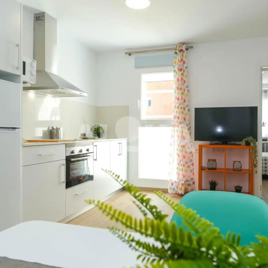 Apartamento de alquiler en Maestro Palau, Alfara del Patriarca - Photo 1